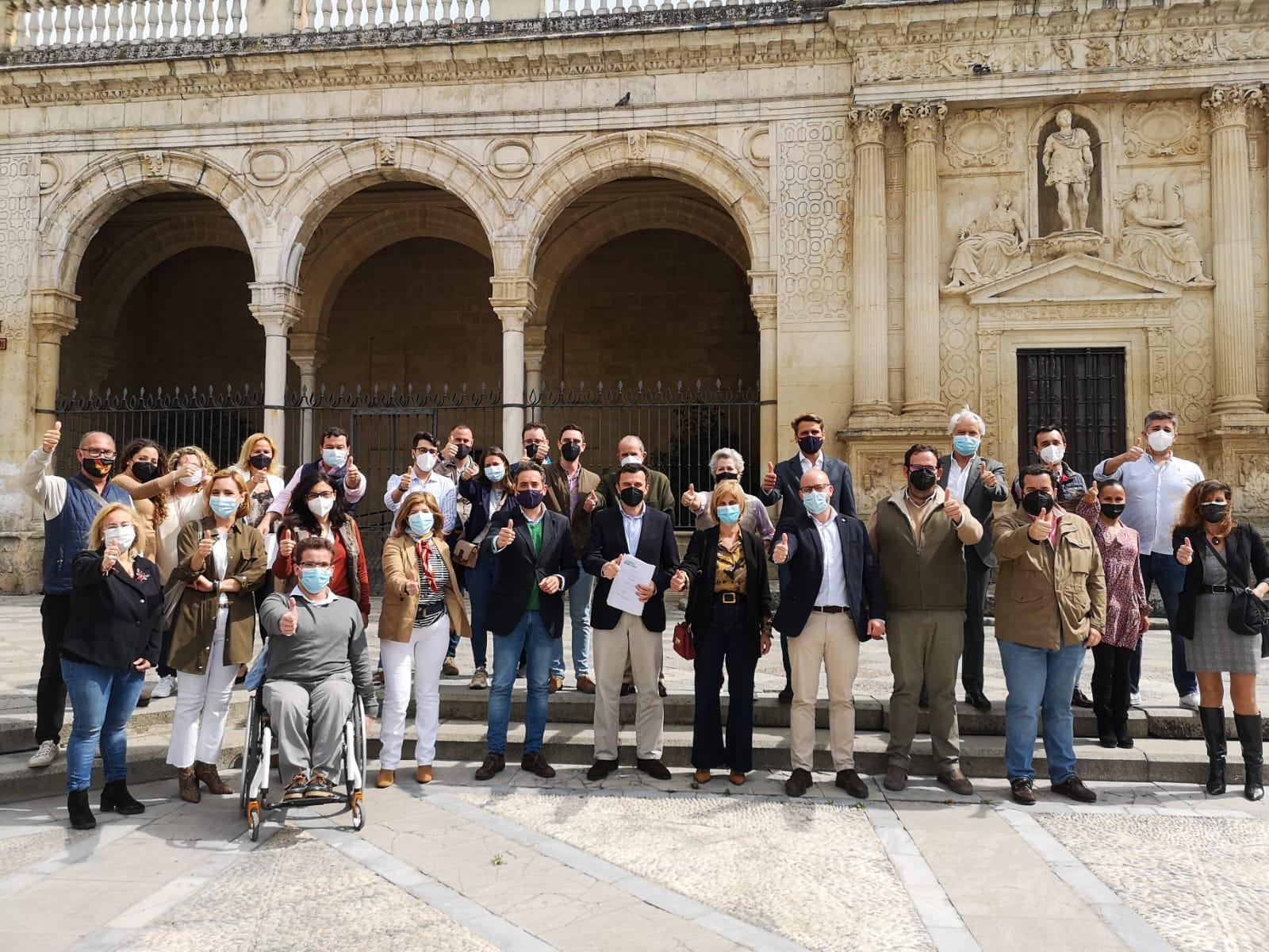 Los populares de Jerez entregan a Bruno García los avales para presidir el PP de Cádiz