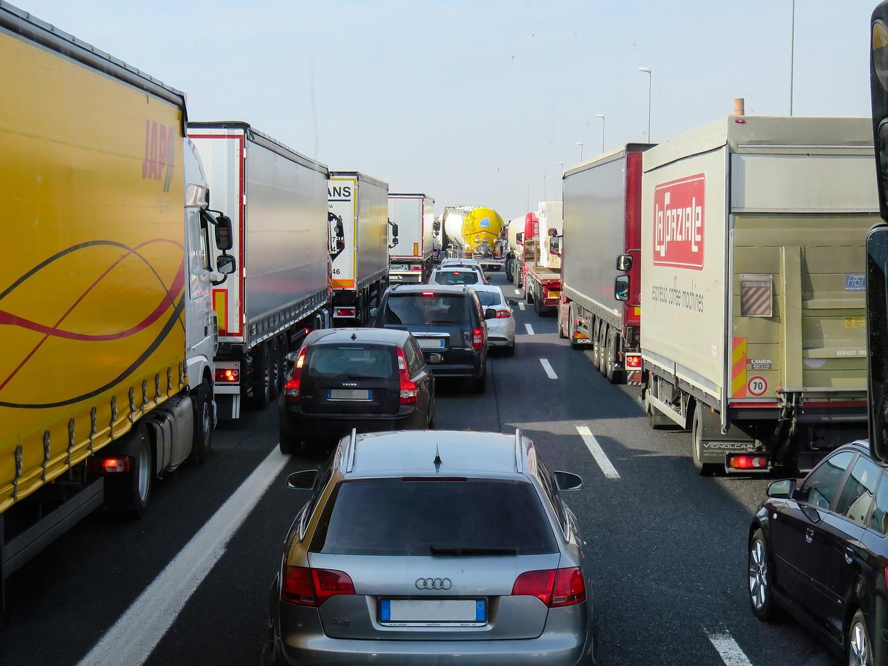 Sube el paro en Andalucía un 0,24% motivado por la huelga del transporte