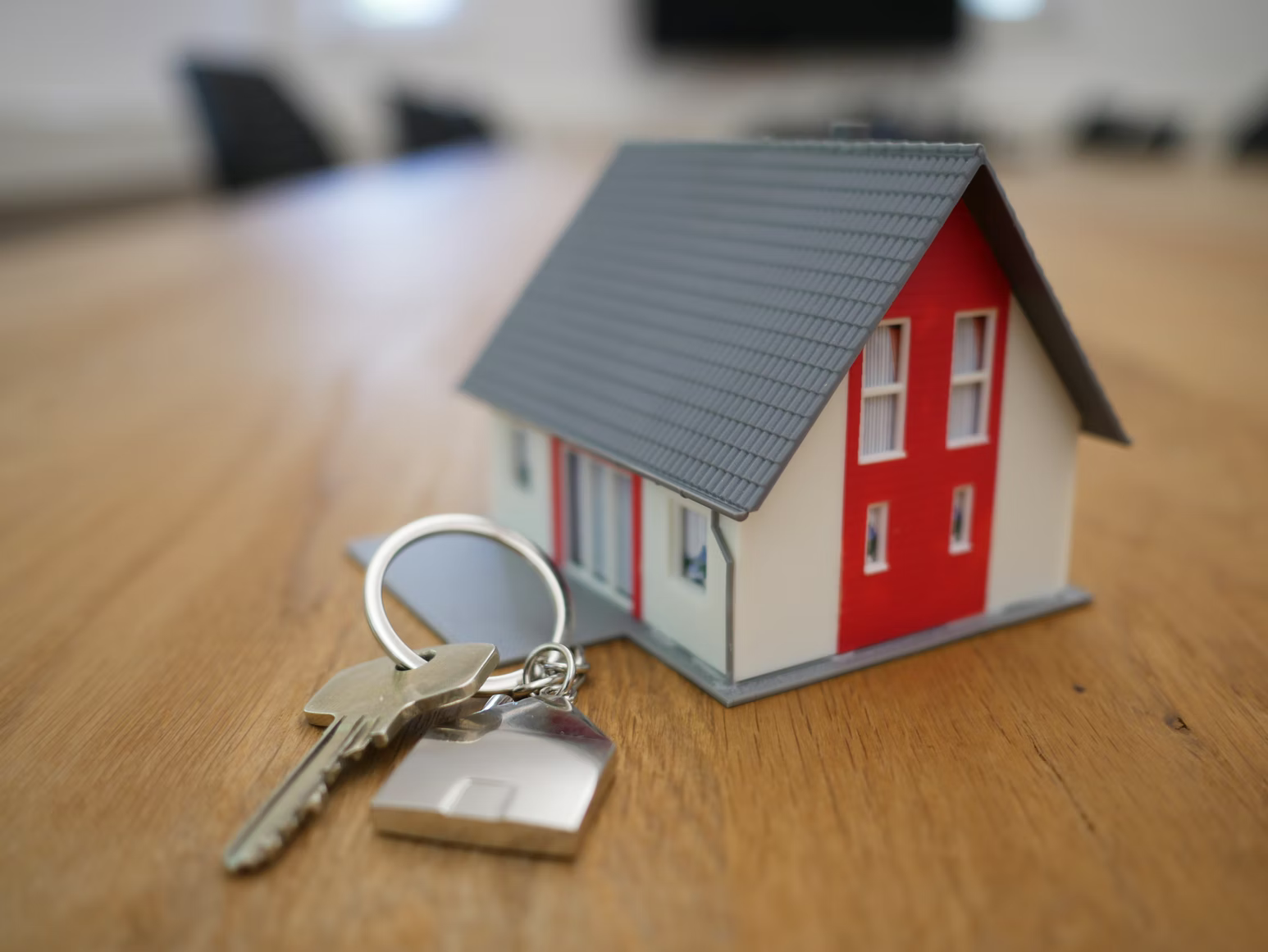 Descubre los factores claves que influyen en el valor de una vivienda