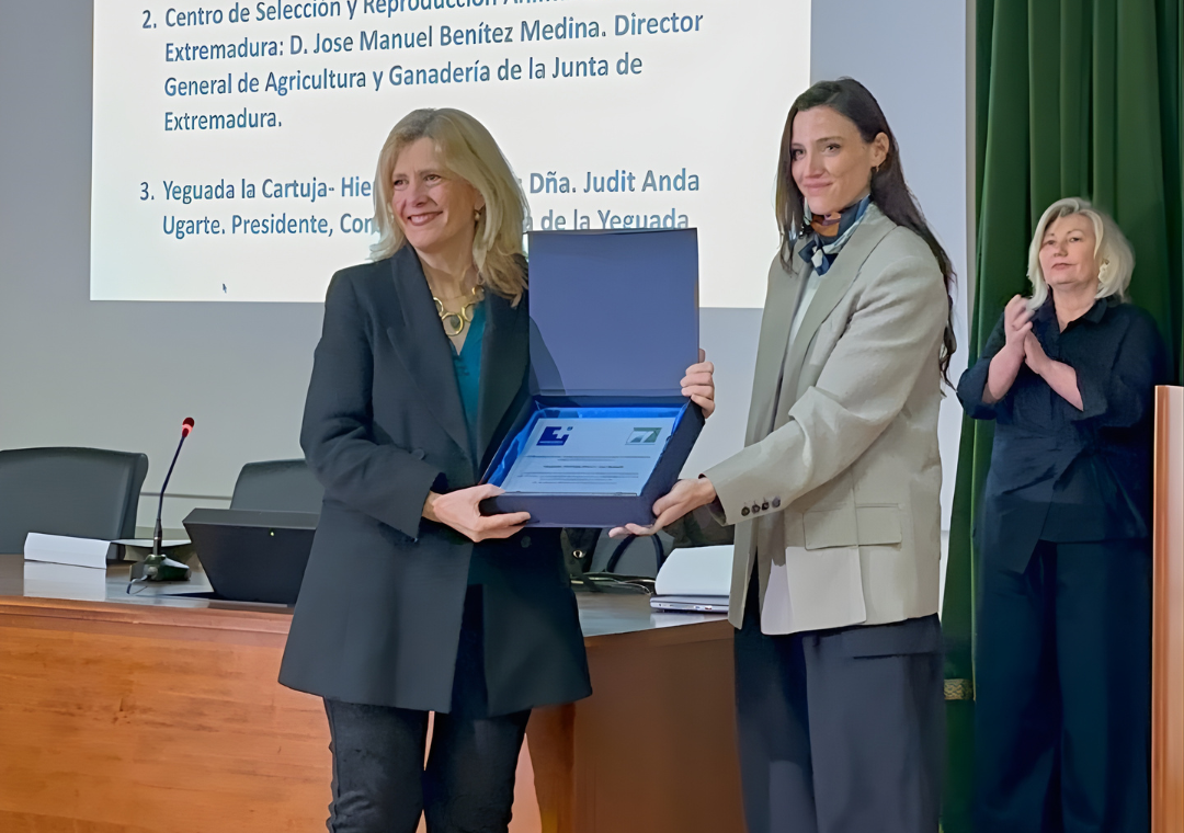 La Yeguada Cartuja de Jerez recibe un reconocimiento de la Universidad de Extremadura