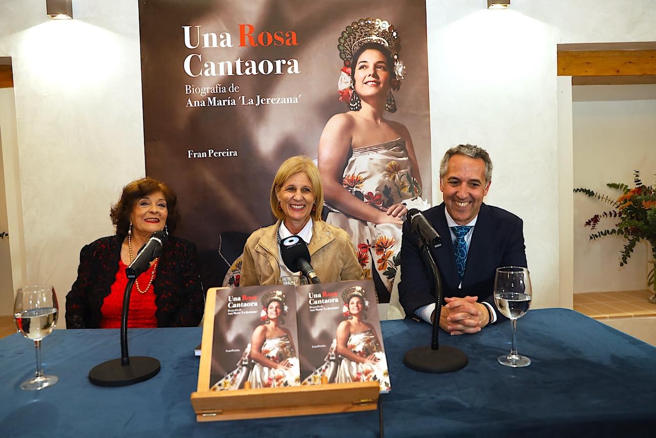 Presentado en Jerez el libro 'Una rosa cantaora', de Fran Pereira
