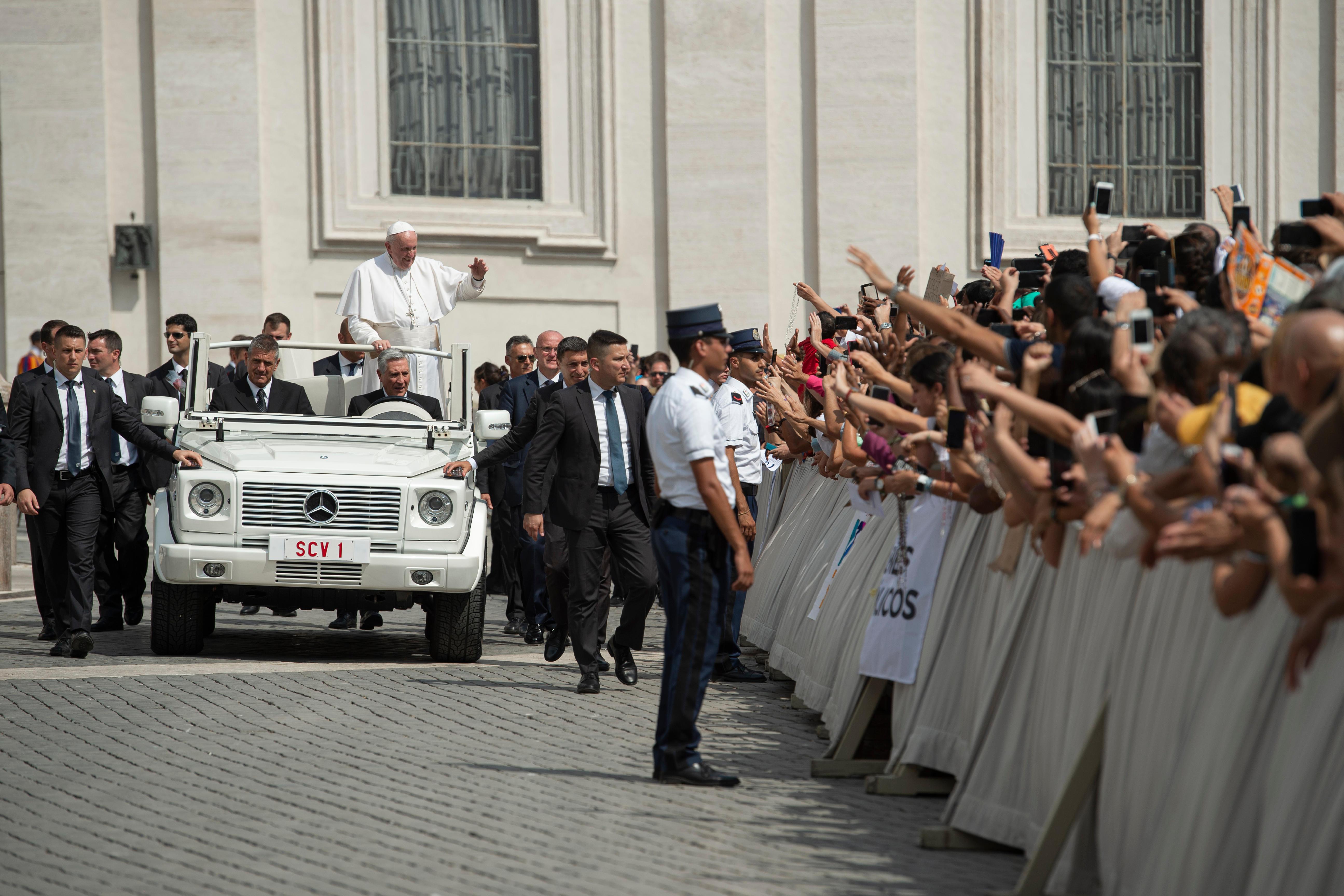 ﻿Vuelven las audiencias generales del Papa con presencia de fieles