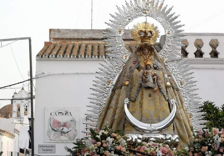 Trebujena: La Virgen de Palomares salió a la calle este domingo