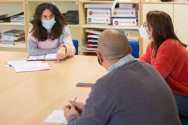 Más de 1.000 docentes se incorporarán este próximo curso a las aulas en Andalucía