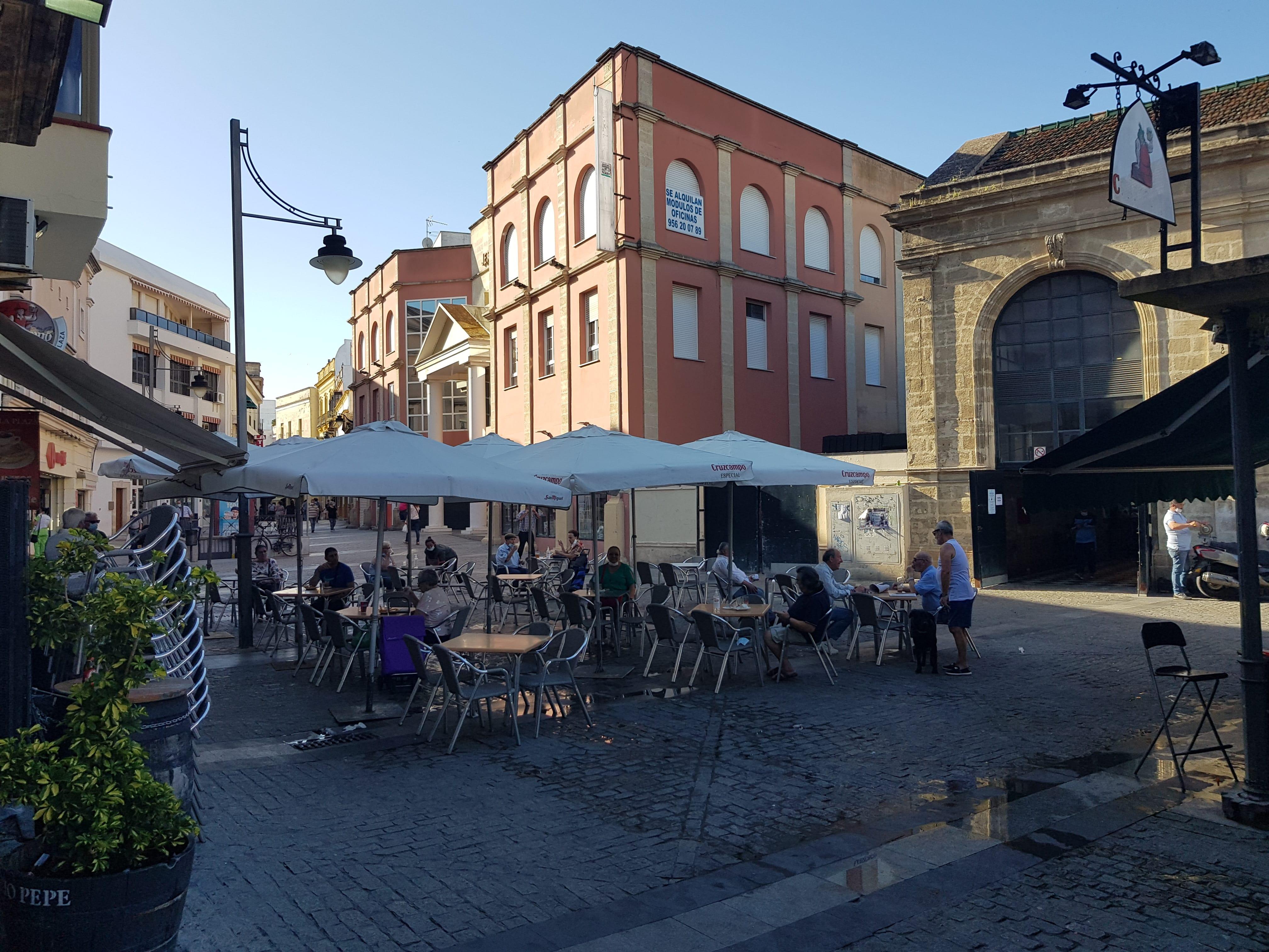 Casi 2.000 parados menos en las listas de Jerez en julio