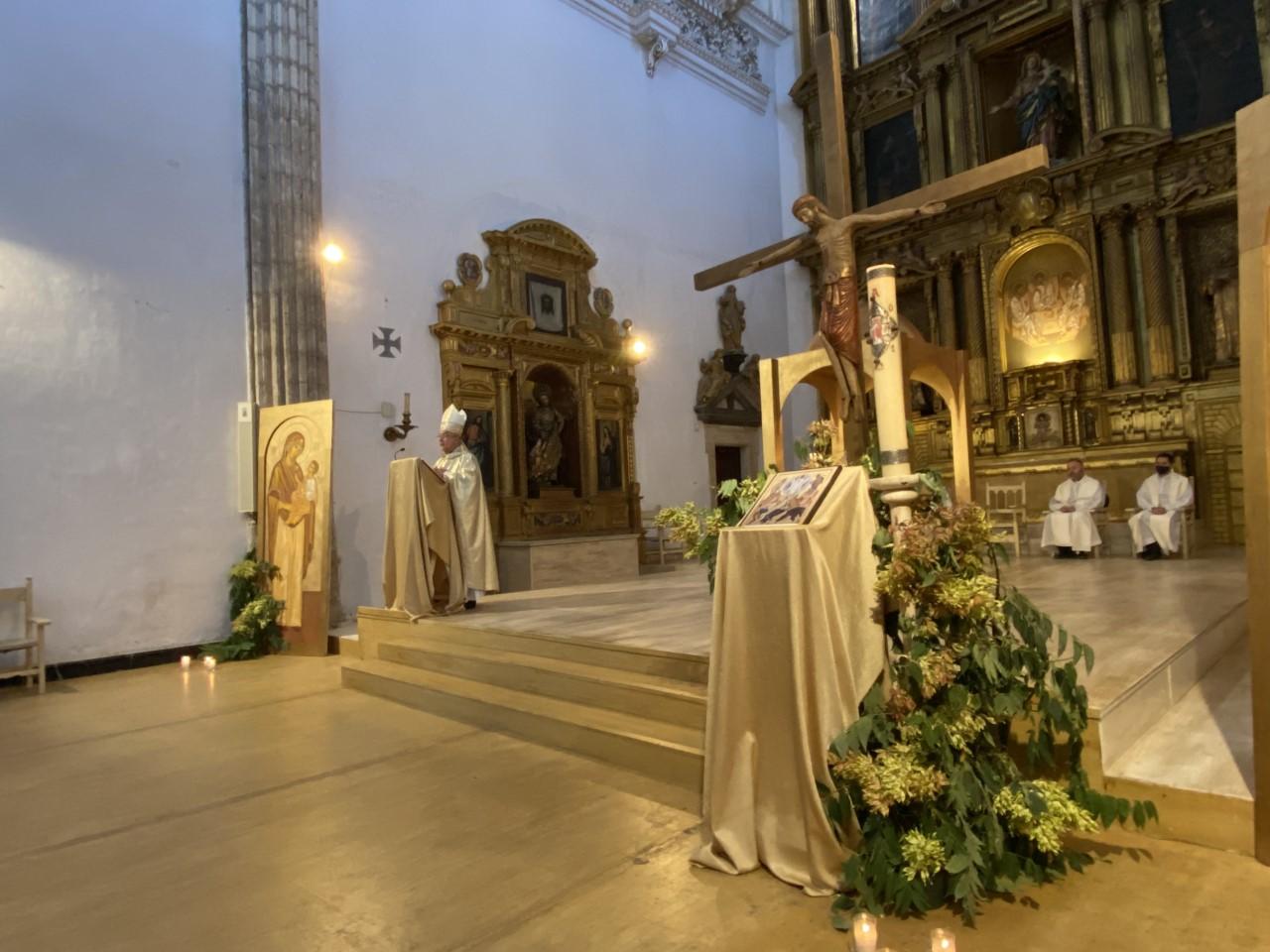Prosigue la visita de Monseñor Rico Pavés