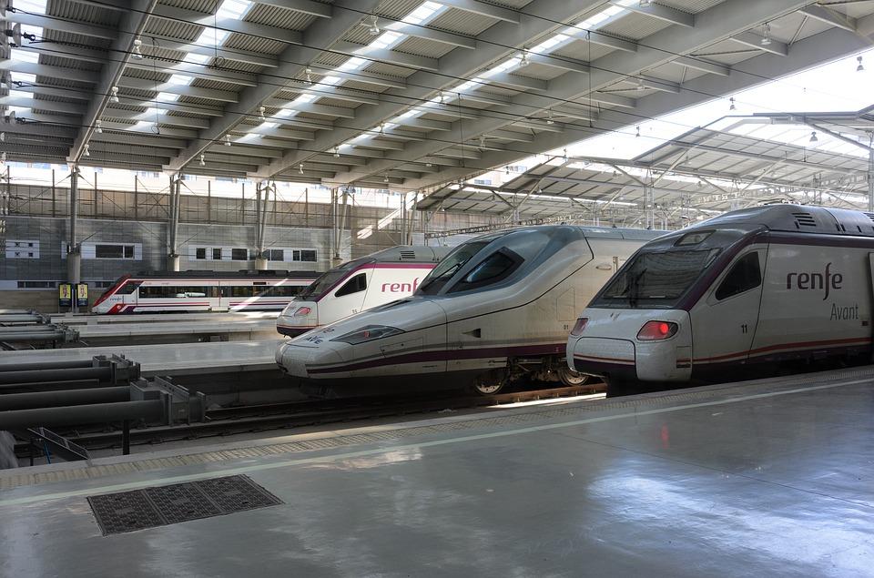 Renfe incrementa con un nuevo servicio diario la oferta MD Cádiz-Sevilla-Jaén