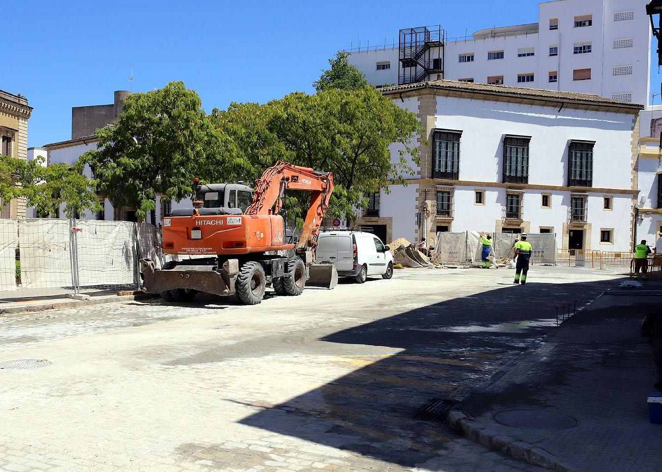 Segunda fase de las obras de renovación de redes de abastecimiento y saneamiento en el Arroyo