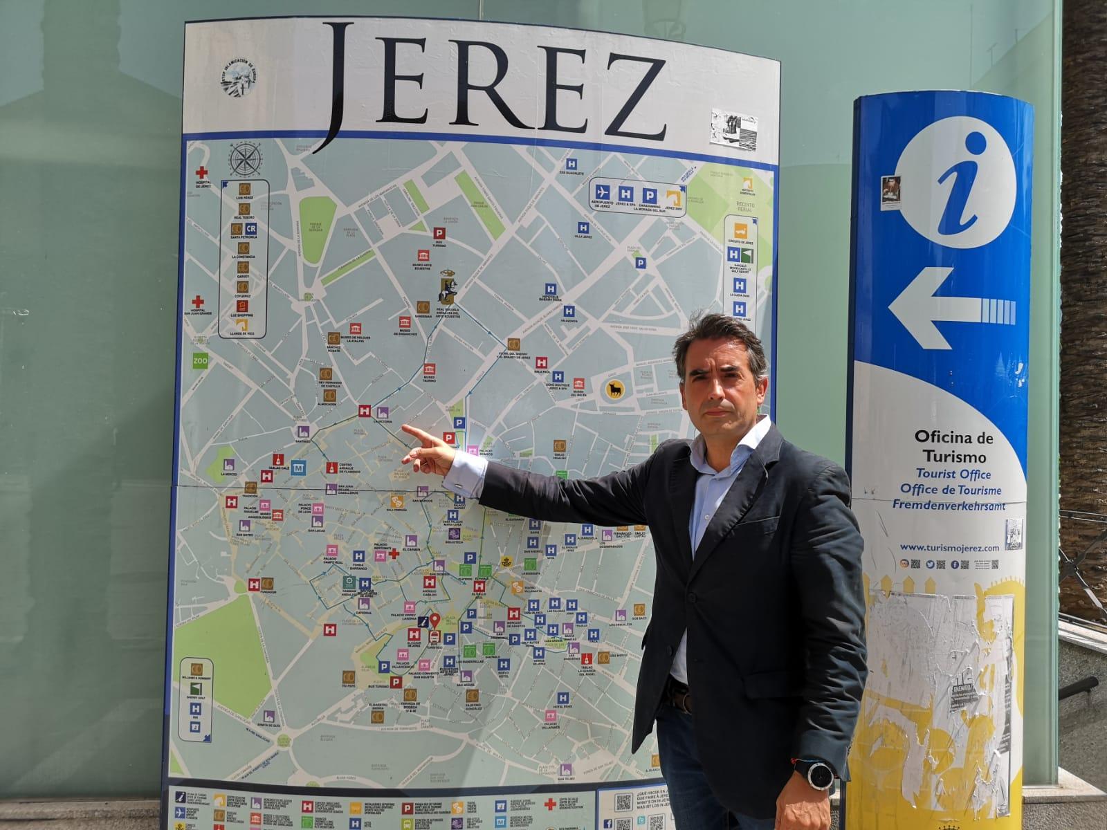 El PP pide que la Oficina de Turismo de Jerez abra en horario de mañana y tarde durante toda la semana