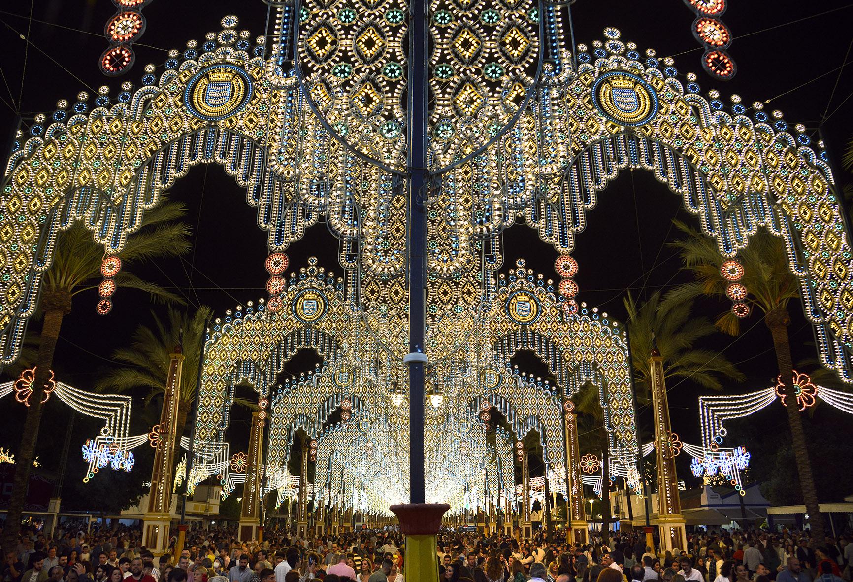 El Ayuntamiento de Jerez renovará el alumbrado de la Feria del Caballo