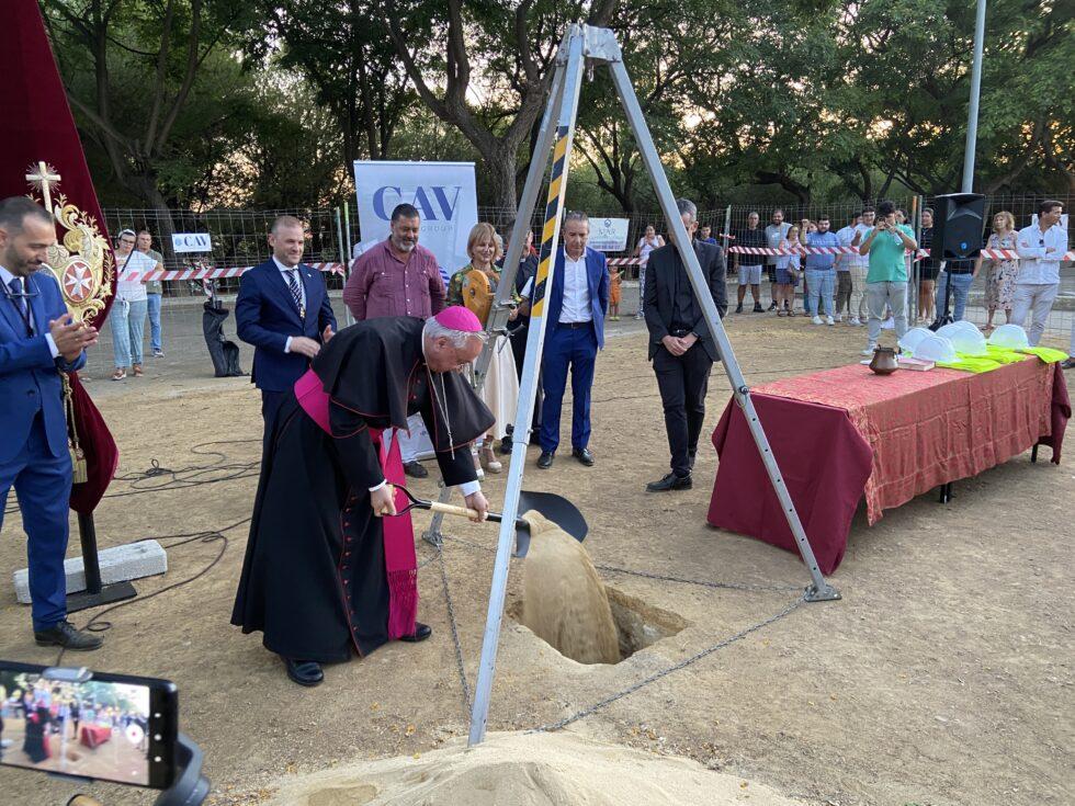 Primera piedra para el futuro de Bondad y Misericordia