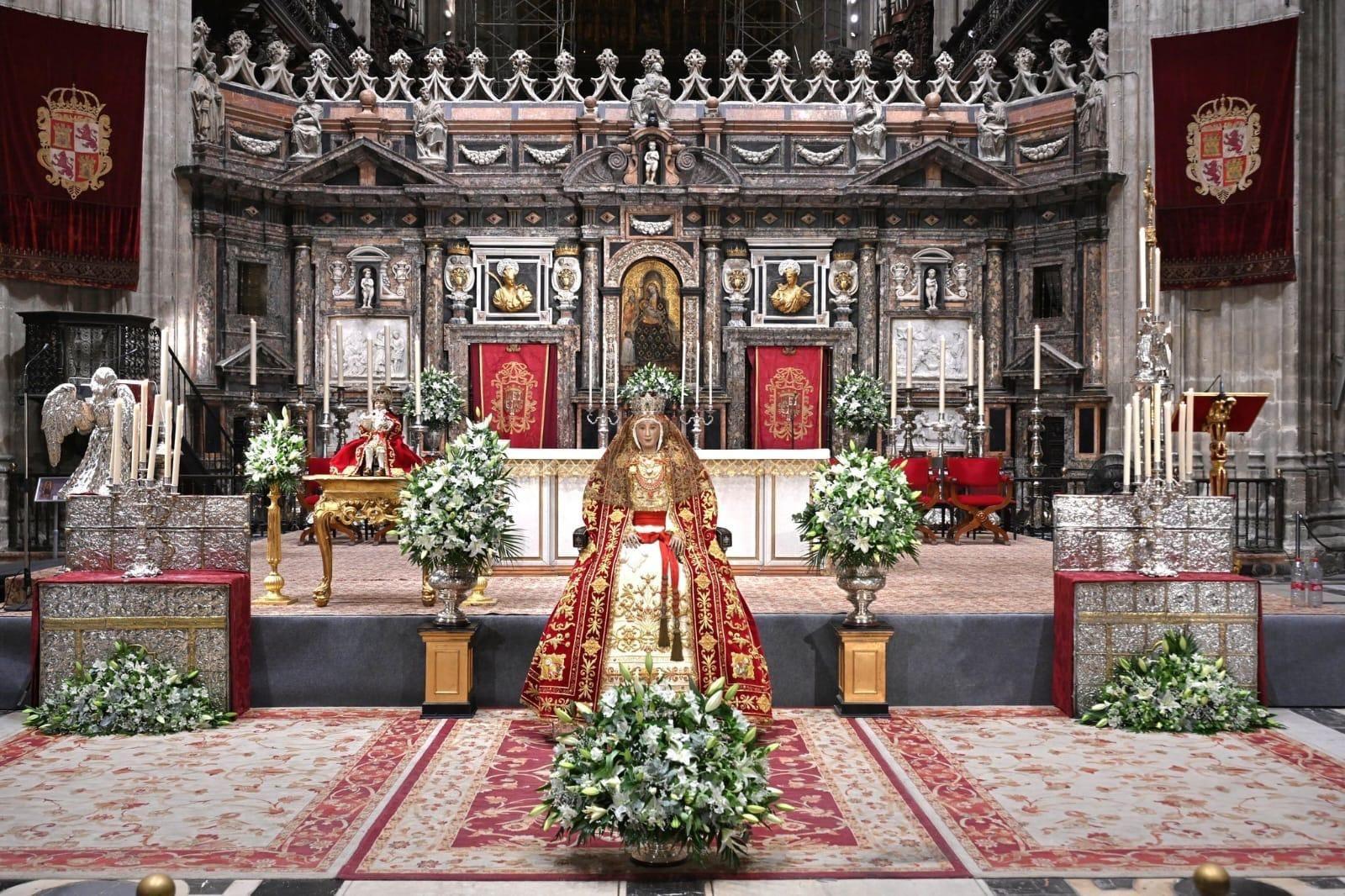 Sevilla: segundo besamanos a la Virgen de los Reyes