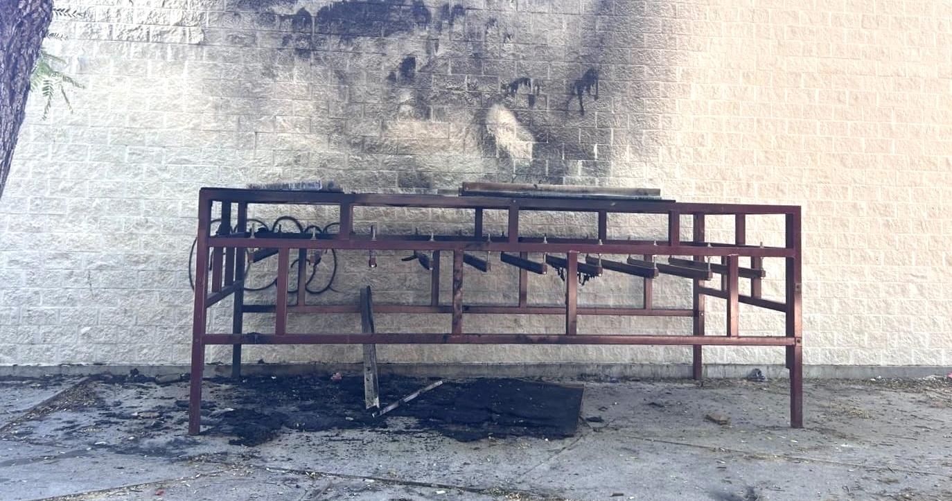 Lo que el ojo sí vio: otro atentado a lo cofrade