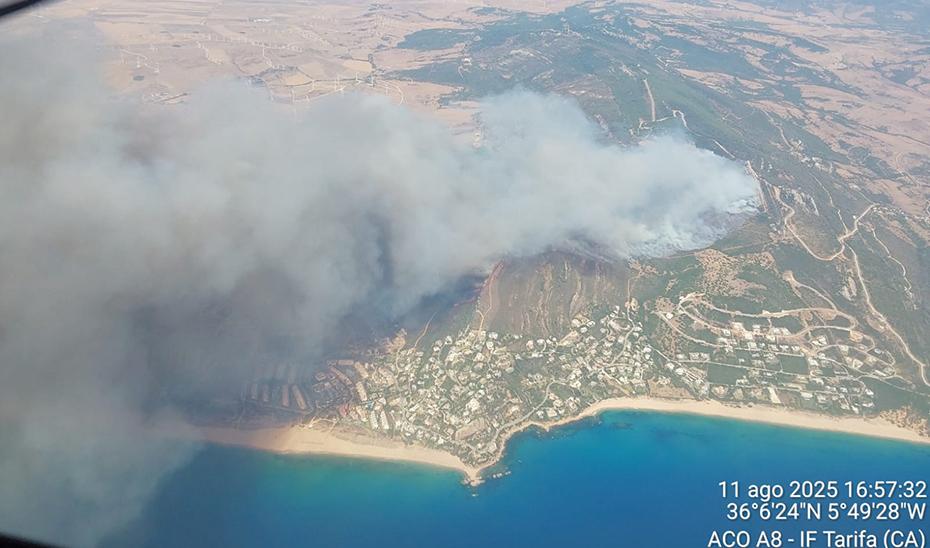 Más de 2.000 personas evacuadas por un nuevo Incendio en Tarifa