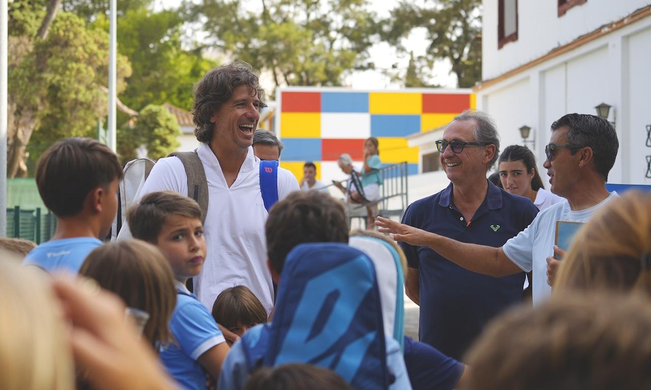 Feliciano López acerca el tenis de élite a los más jóvenes en Jerez