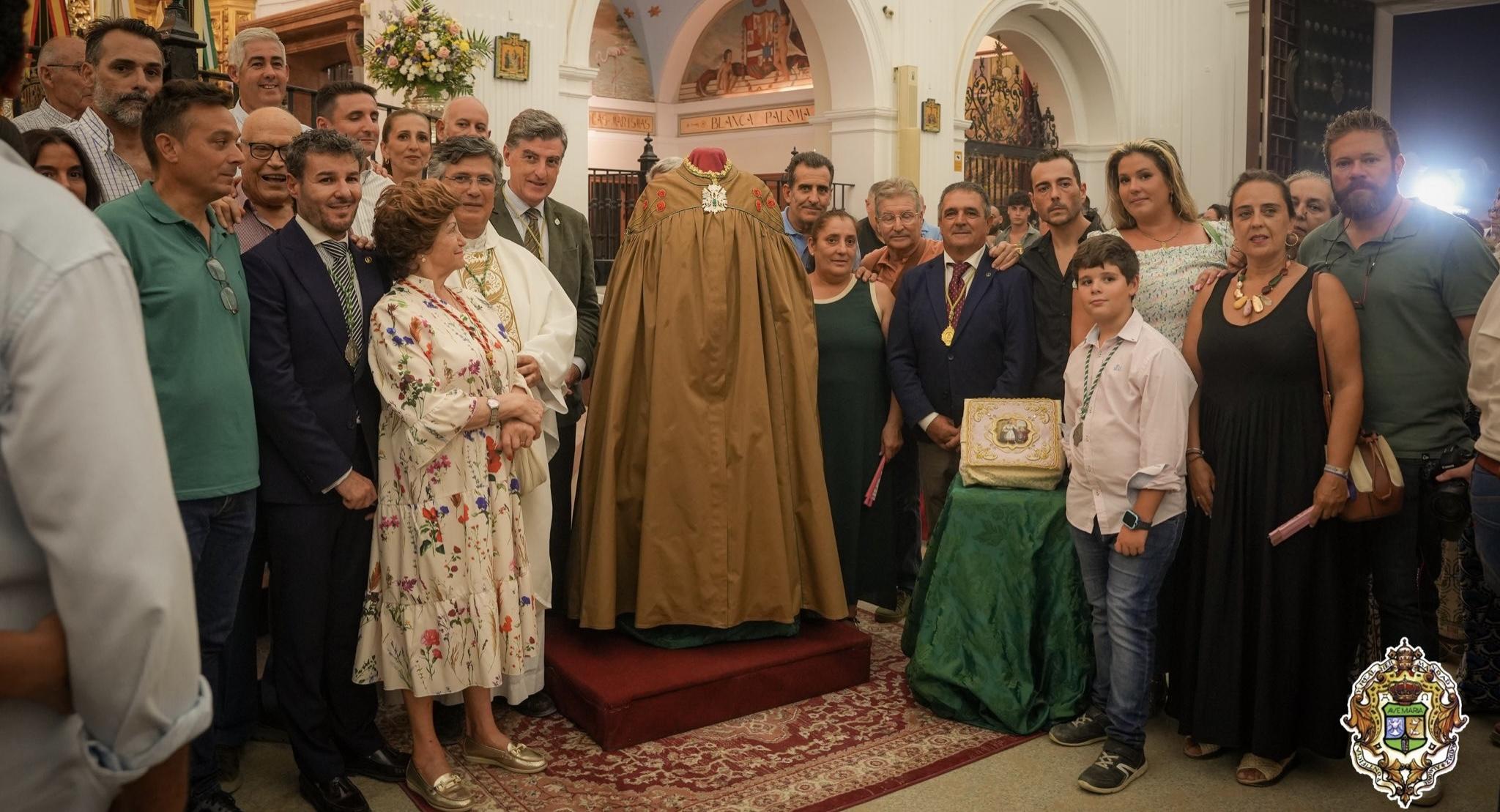 El guardapolvo de la Virgen
