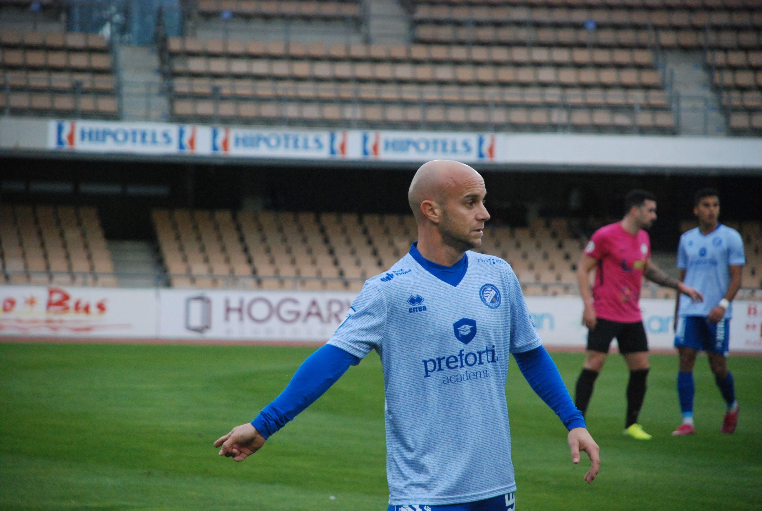 Javi Casares, sancionado con dos partidos