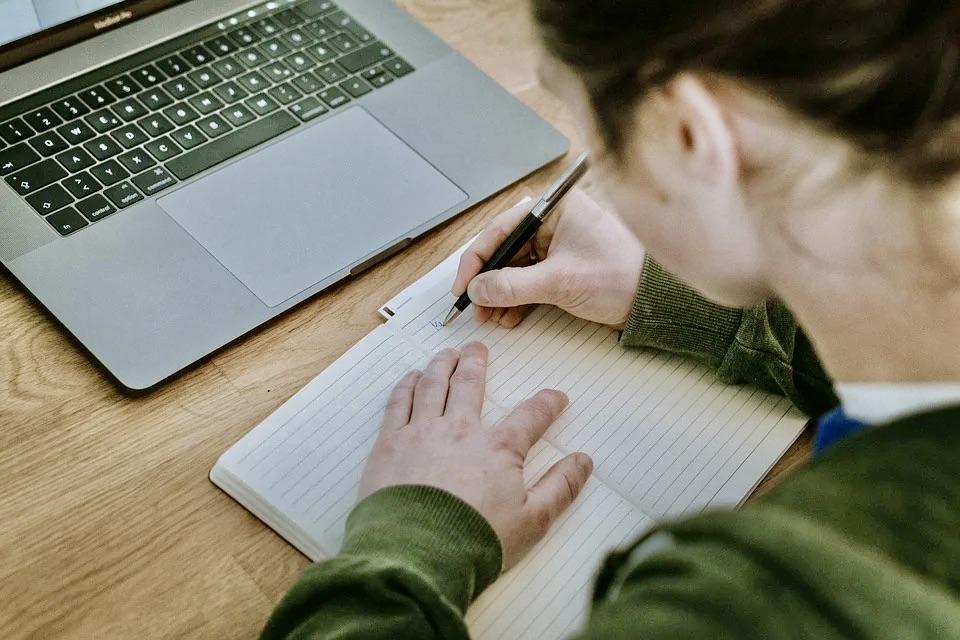 La Consejería de Educación destina casi 41 millones al sistema de becas andaluz