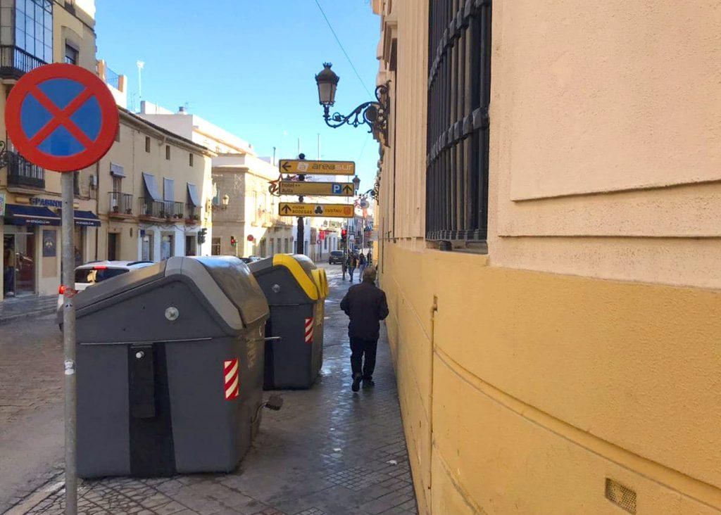 Ganemos solicita una reubicación para los contenedores de la calle Cerrón