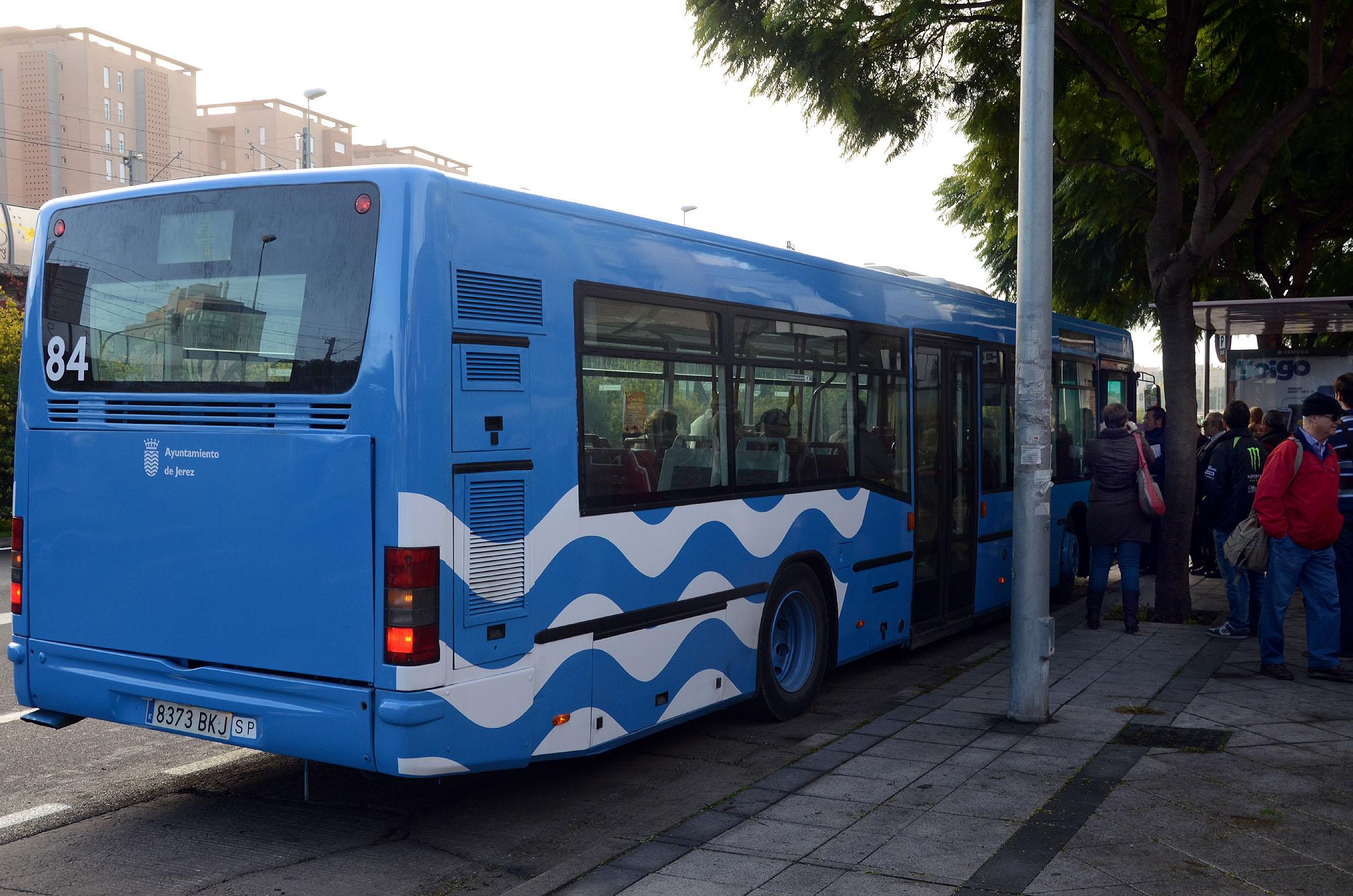 Todos los grupos políticos coinciden en cambiar por completo la red de autobuses urbanos de Jerez