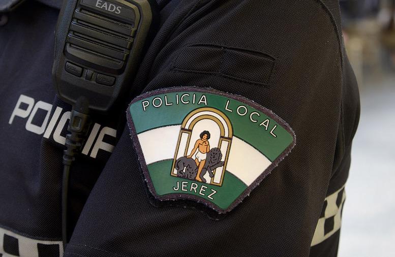 La Policía Local de Jerez levanta 13 actas a establecimientos durante el puente