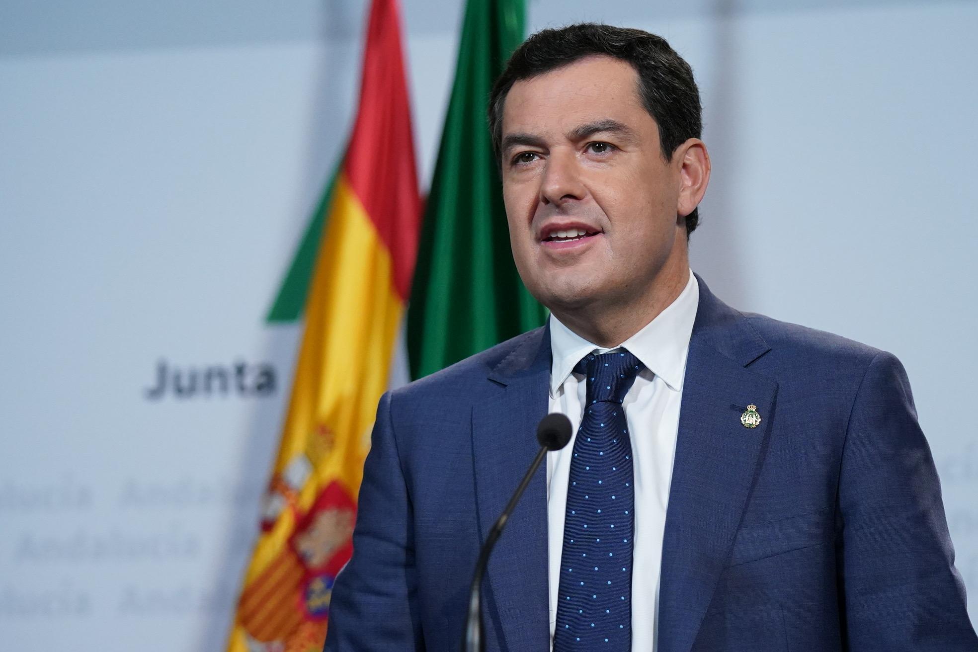 Juanma Moreno anuncia 24 millones más para programas de ayuda social que beneficiarán a 500.000 andaluces