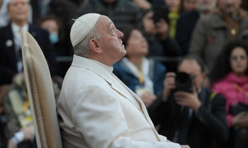 Francisco: el Papa que lloró ante la Virgen