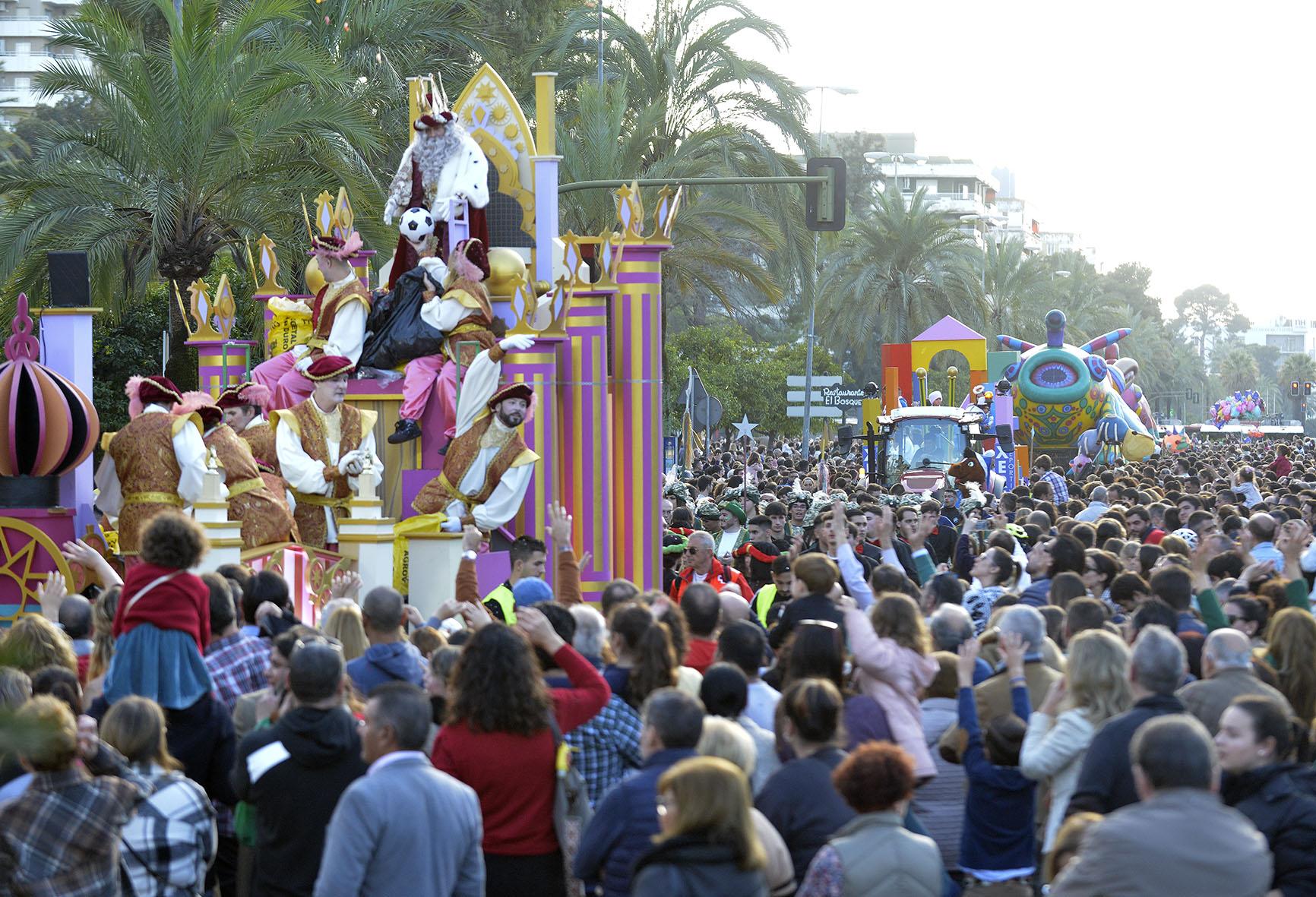 Abierto el plazo del sorteo para los niños que deseen subirse a las carrozas de la Cabalgata de Reyes de Jerez