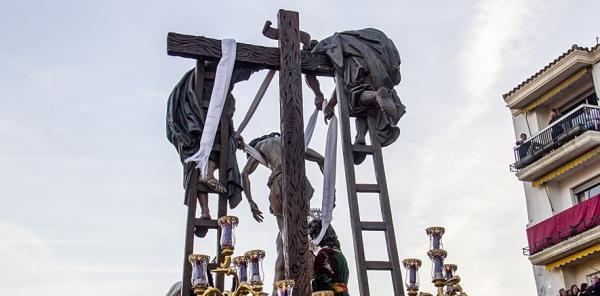 ¿Podrían ser éstos, los horarios del Viernes Santo?