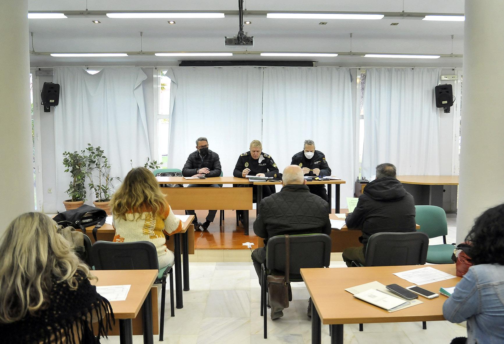 La Mesa de Seguridad de Jerez aborda las demandas de vecinos y comerciantes referentes a okupas y droga