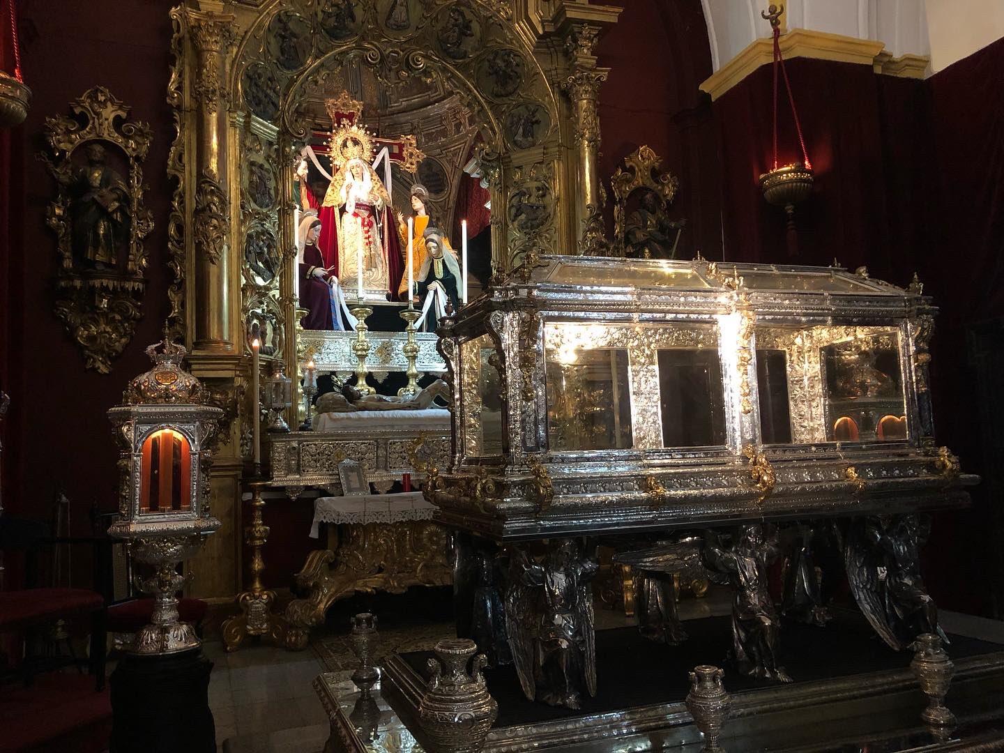 La 'Urna' regresa a la Real Capilla del Calvario