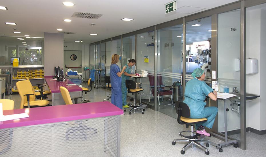 Andalucía pone a disposición de Ucrania 100 camas hospitalarias y 8 de UCI