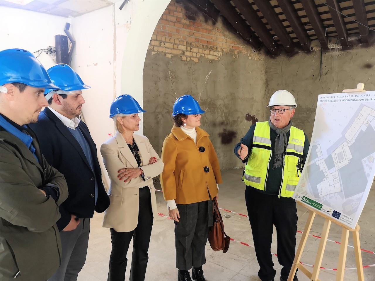 Visita del PP a las obras del Museo del Flamenco