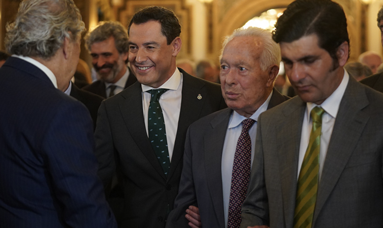 Curro Romero, Morante, Miura y Fernando Savater reciben el I Premio Andalucía de la Tauromaquia