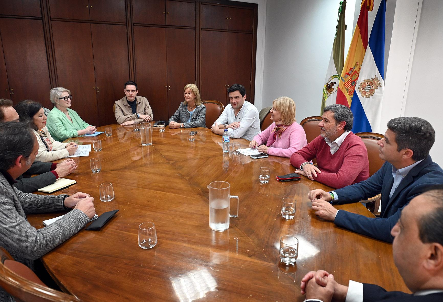 El Ayuntamiento y el Instituto Andaluz de la Juventud unen esfuerzos en apoyo a la Orquesta Álvarez Beigbeder