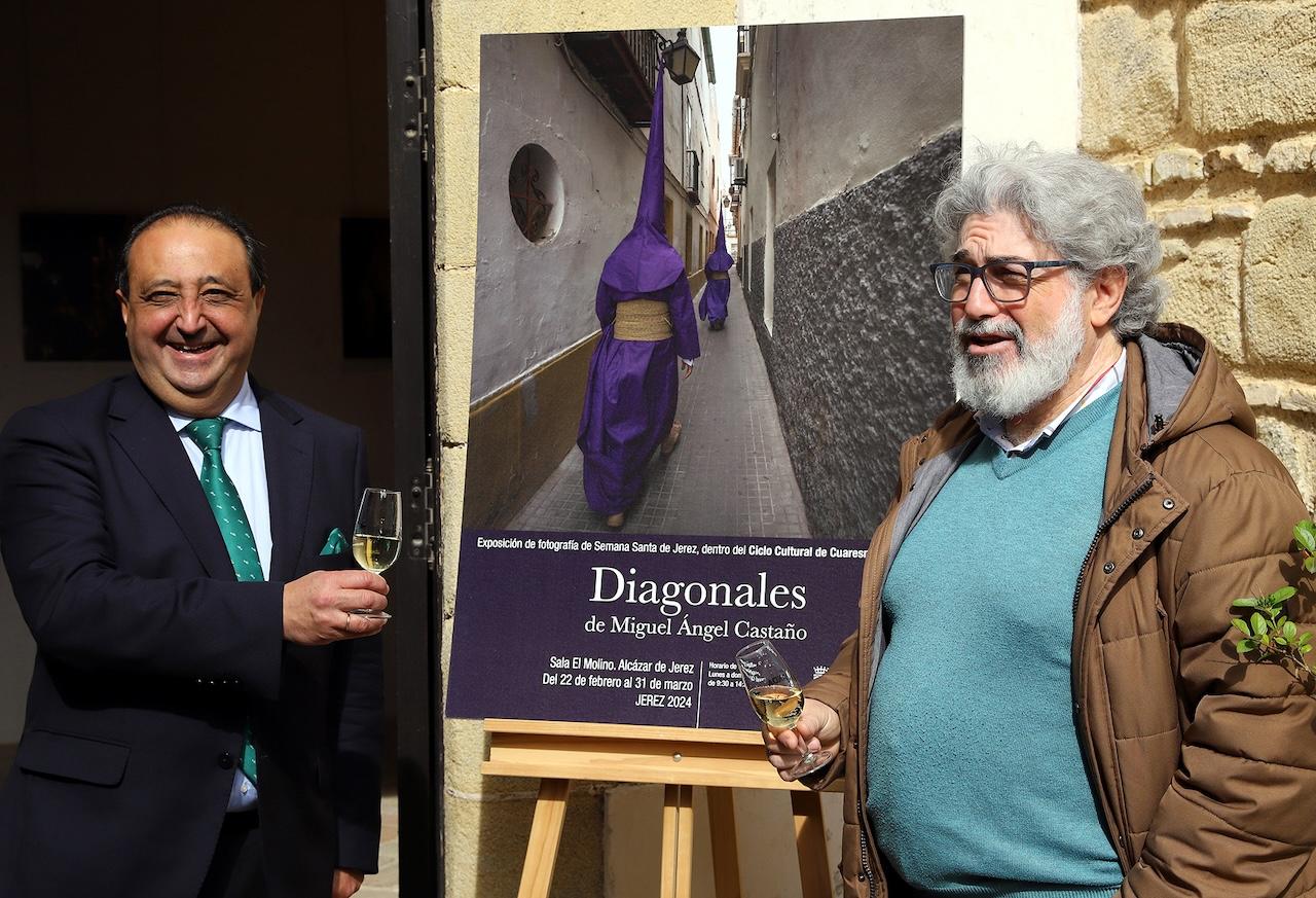 La muestra fotográfica de Miguel Ángel Castaño 'Diagonales' abre al público en El Alcázar de Jerez