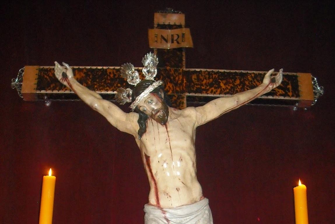 Vía Crucis parroquial por Santiago, con el Cristo del Calvario