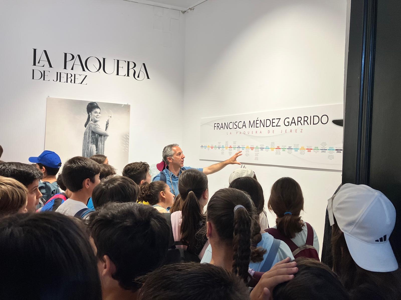 Más de 10.000 personas pasaron por la exposición de la Cátedra de Flamencología sobre la Paquera de Jerez