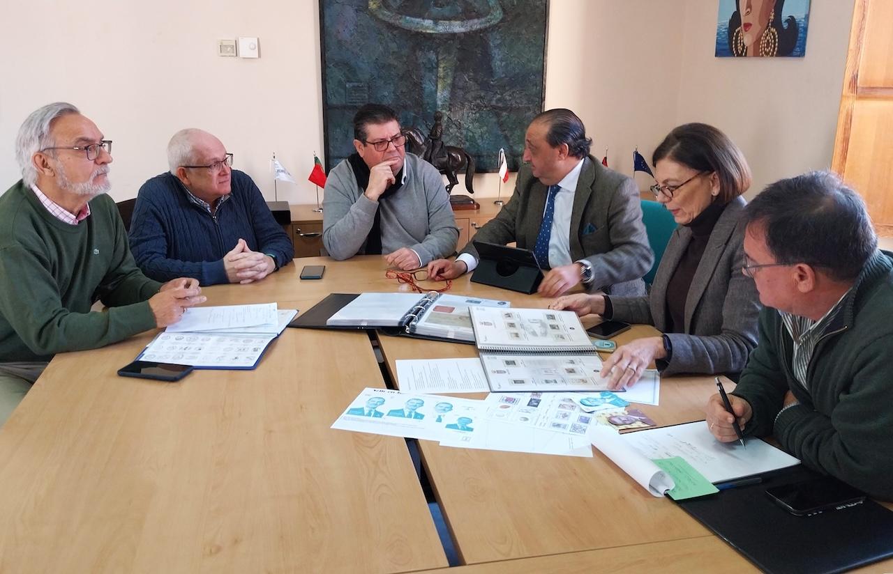 El Club Filatélico Jerezano plantea iniciativas de la mano del Ayuntamiento