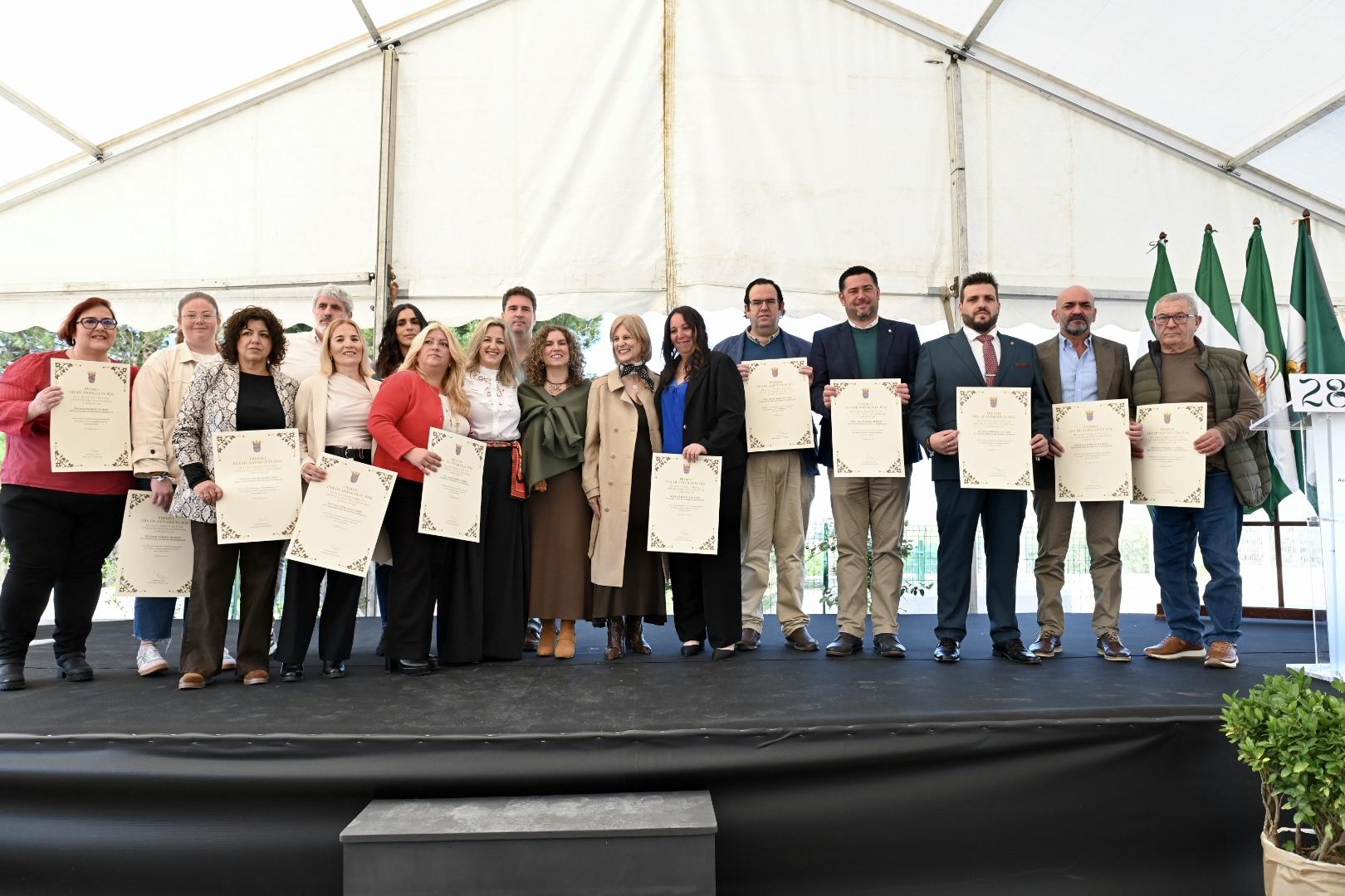 La alcaldesa de Jerez entrega el Premio de Andalucía a los núcleos rurales afectados en Jerez por las borrascas