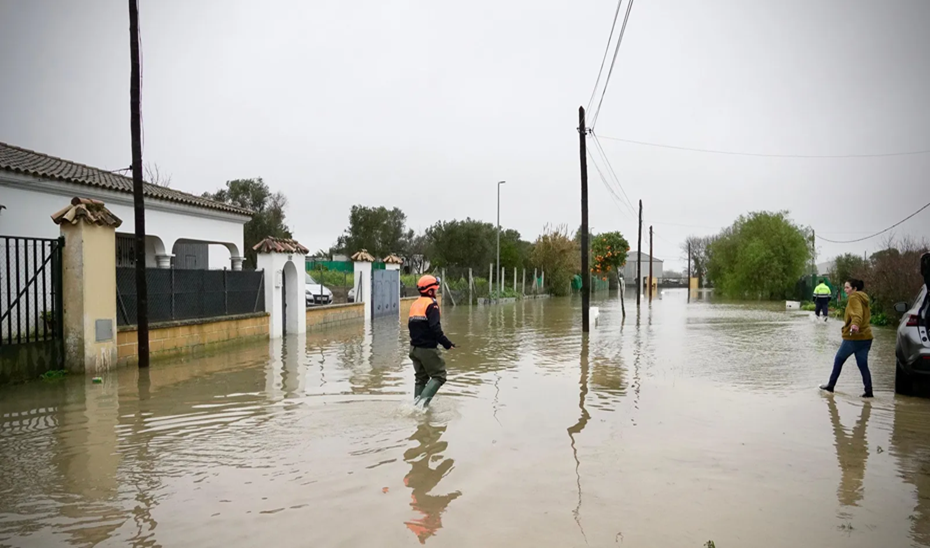 La Junta activa un dispositivo de apoyo psicológico ante la alerta meteorológica en Andalucía