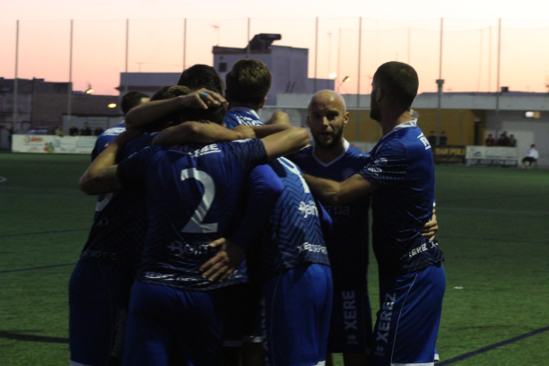 CA Antoniano 0-1 Xerez DFC: Chico Díaz de penalti da un respiro a la crisis