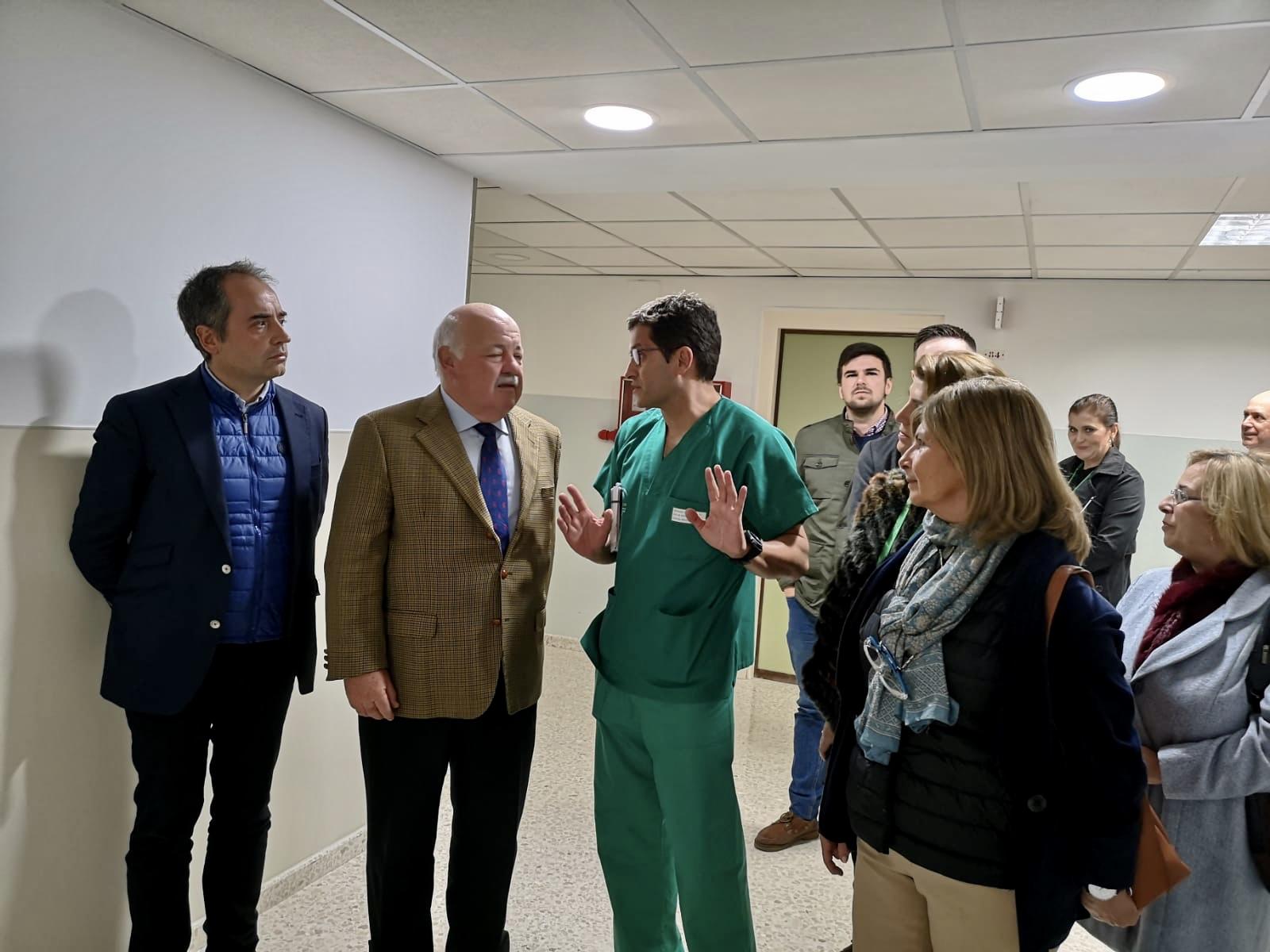 Saldaña valora "el compromiso de Juanma Moreno" tras la reforma de los quirófanos en el Hospital de Jerez