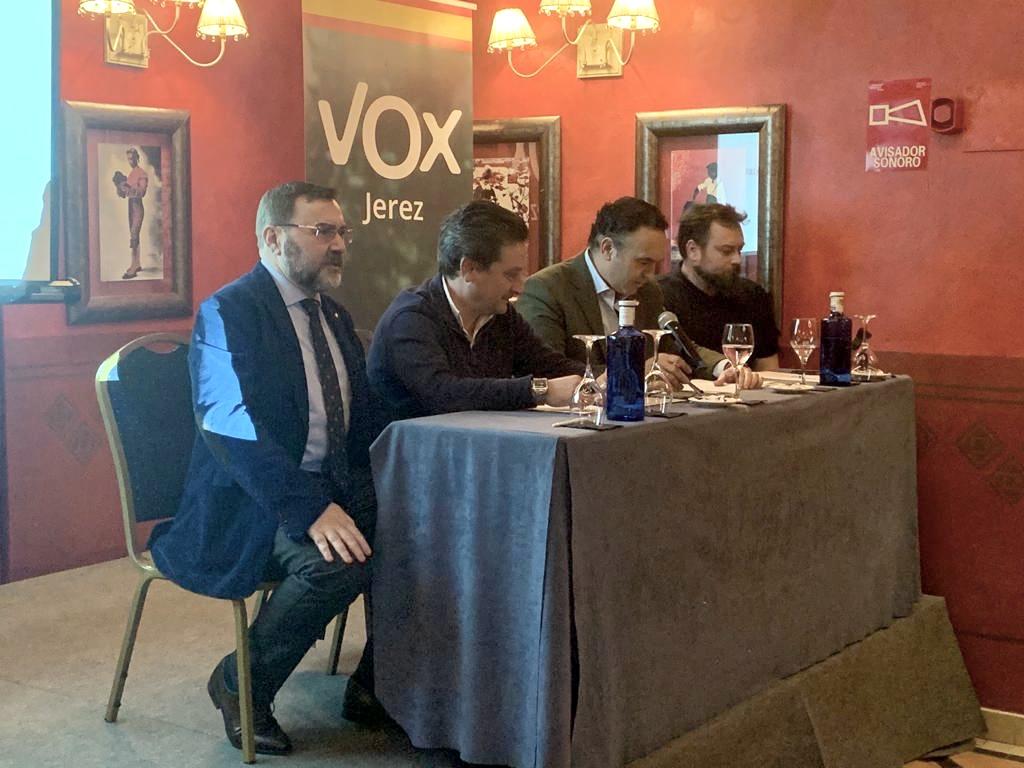 Nueva etapa de Vox en Jerez con Ramón Aumesquet al frente
