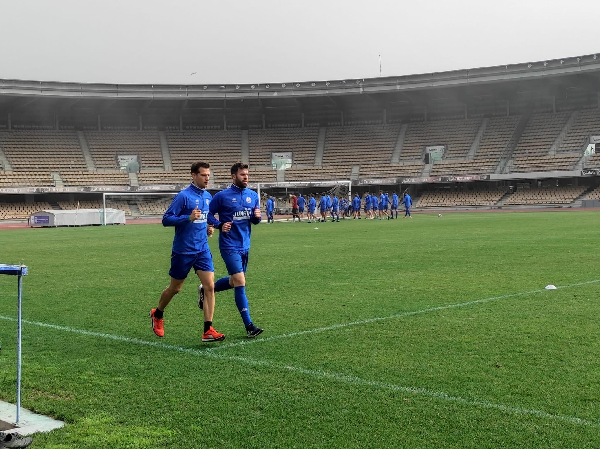 El Xerez DFC se entrena sin Máyor a tres días de visitar al Arcos