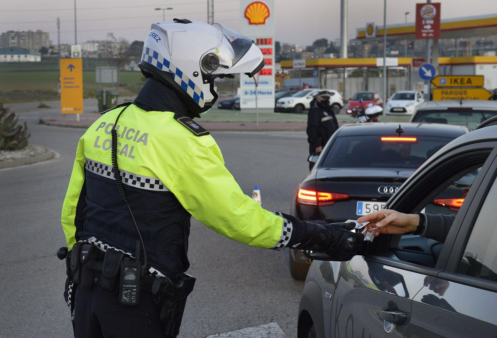 La Policía Local interpone 221 denuncias este fin de semana por incumplimientos del estado de alarma