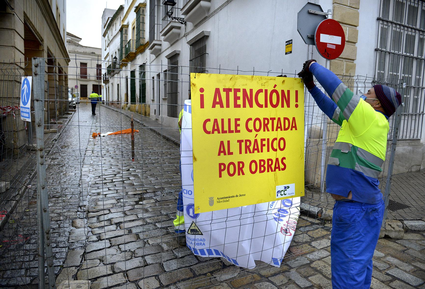 Comienzan las obras de renovación de redes en calles Carmen y Chapinería
