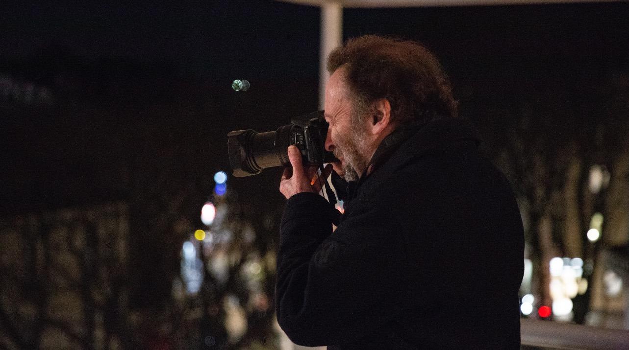 ''Al fotógrafo de la eterna sonrisa'' A René Robert, in memoriam