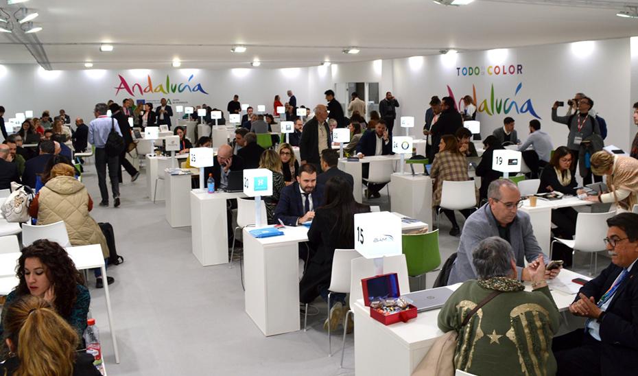 El pabellón de Andalucía en FITUR recibe en las jornadas profesionales más de 98.000 visitas