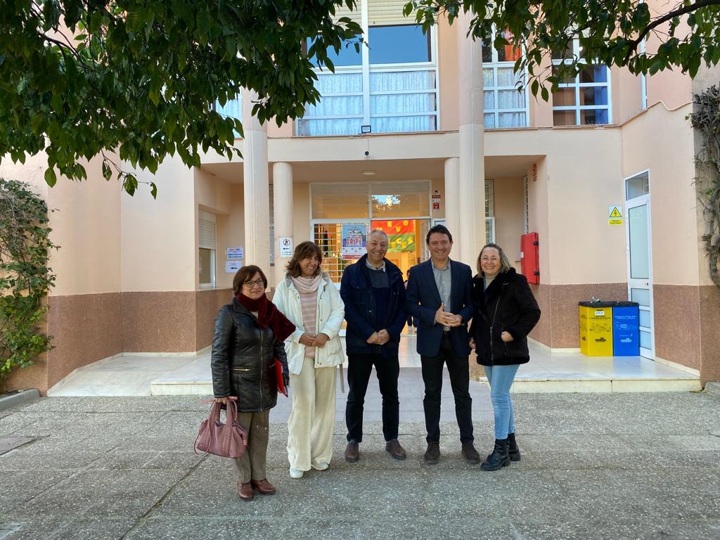 Daniel Sánchez, delegado territorial de Empleo, visita las instalaciones de la cooperativa Ágora en Jerez